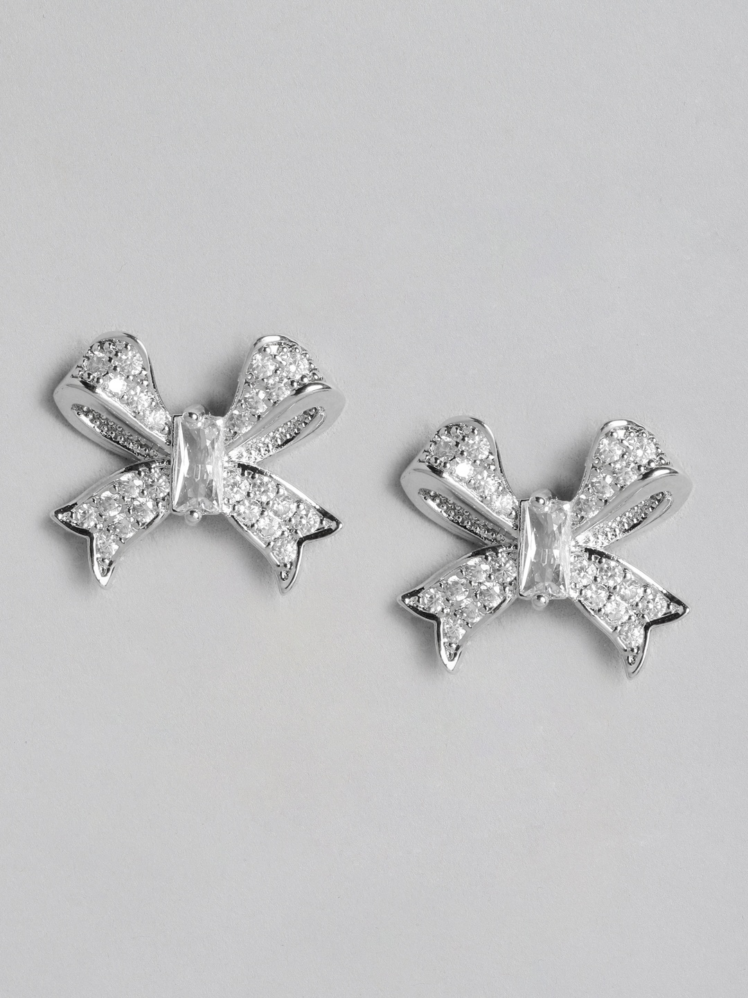 

DressBerry Contemporary Studs Earrings, Silver