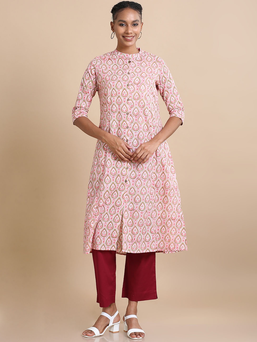 

Hassu's Ethnic Motifs Printed Mandarin Collar A-line Straight Kurta, Pink