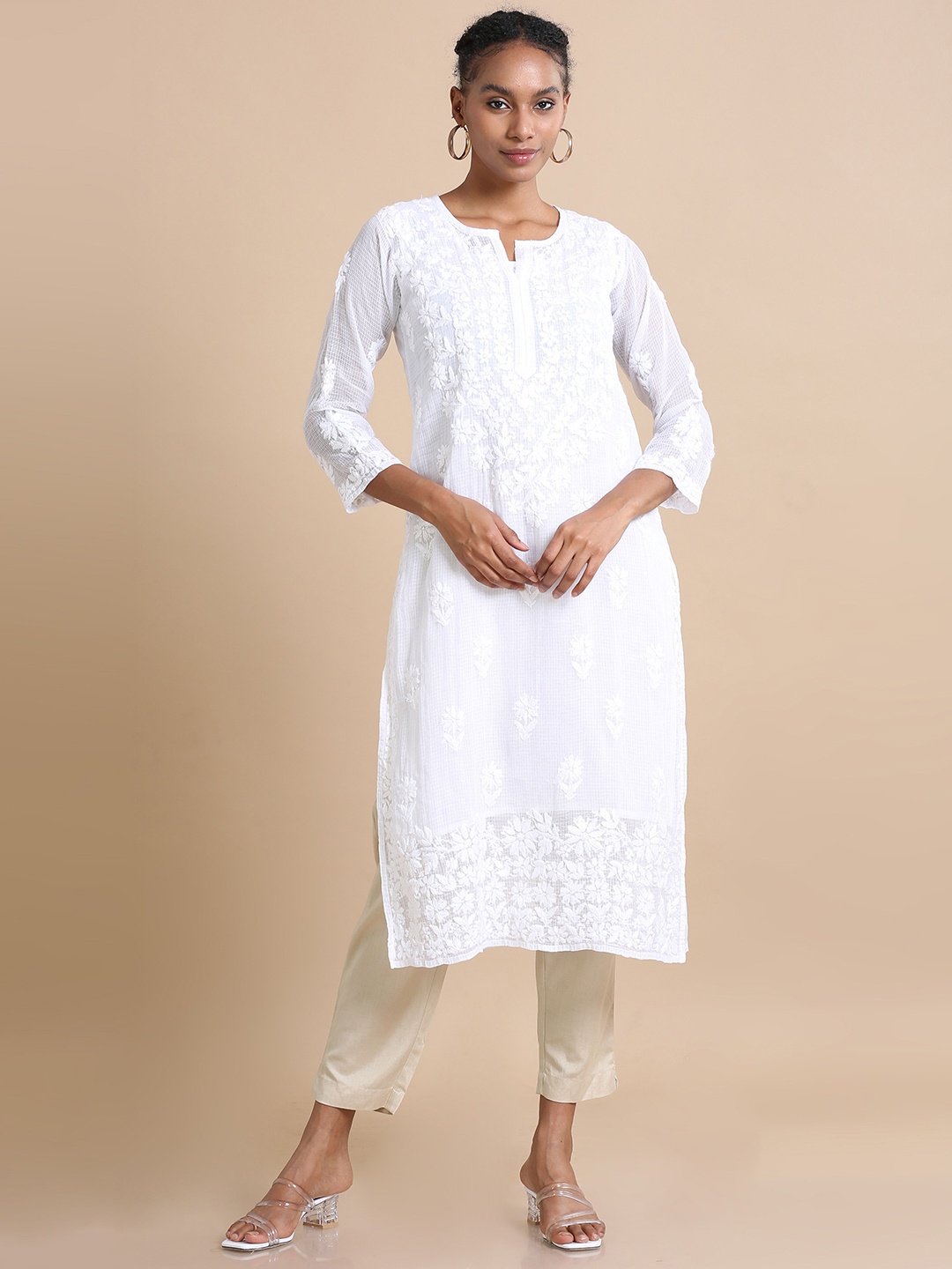 

Hassu's Floral Embroidered Notch-Neck Chikankari Straight Kurta, White