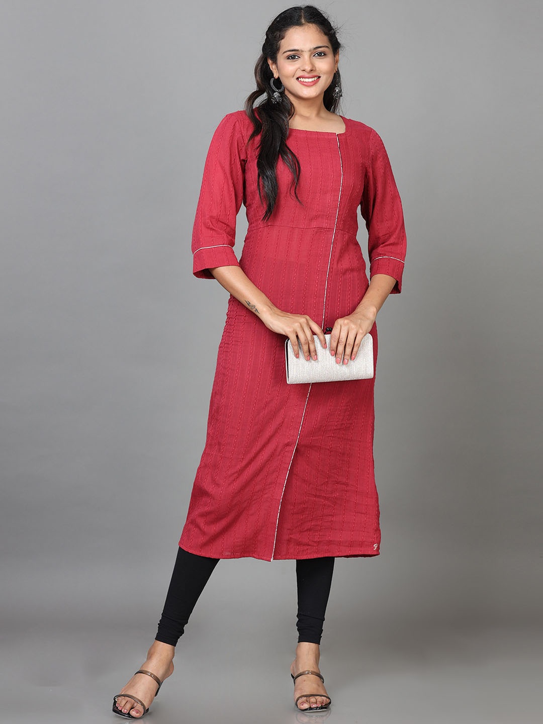 

Hassu's Women Flared Sleeves Thread Work Kurta, Maroon