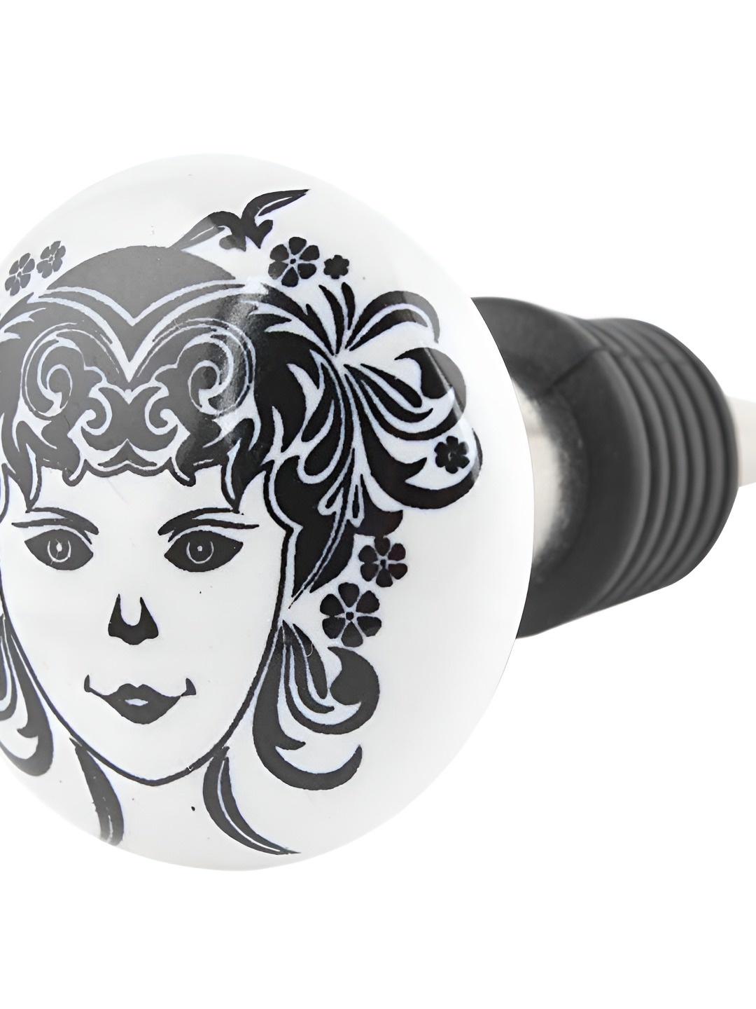 

Indianshelf Baby Flat White & Black Printed Wine Bottle Stopper
