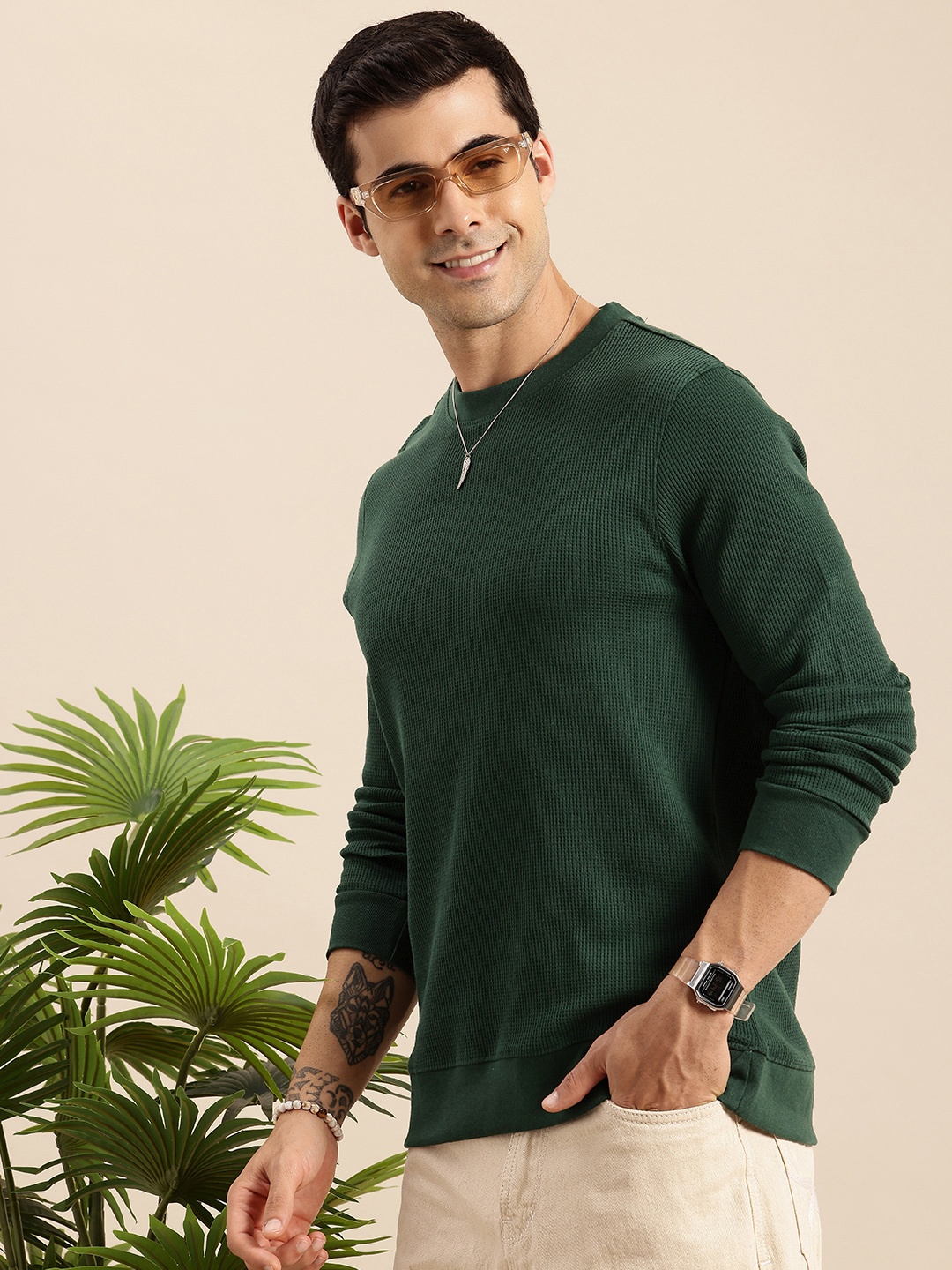 

Mast & Harbour Relaxed Fit Self Design Textured Long Sleeves T-shirt, Green