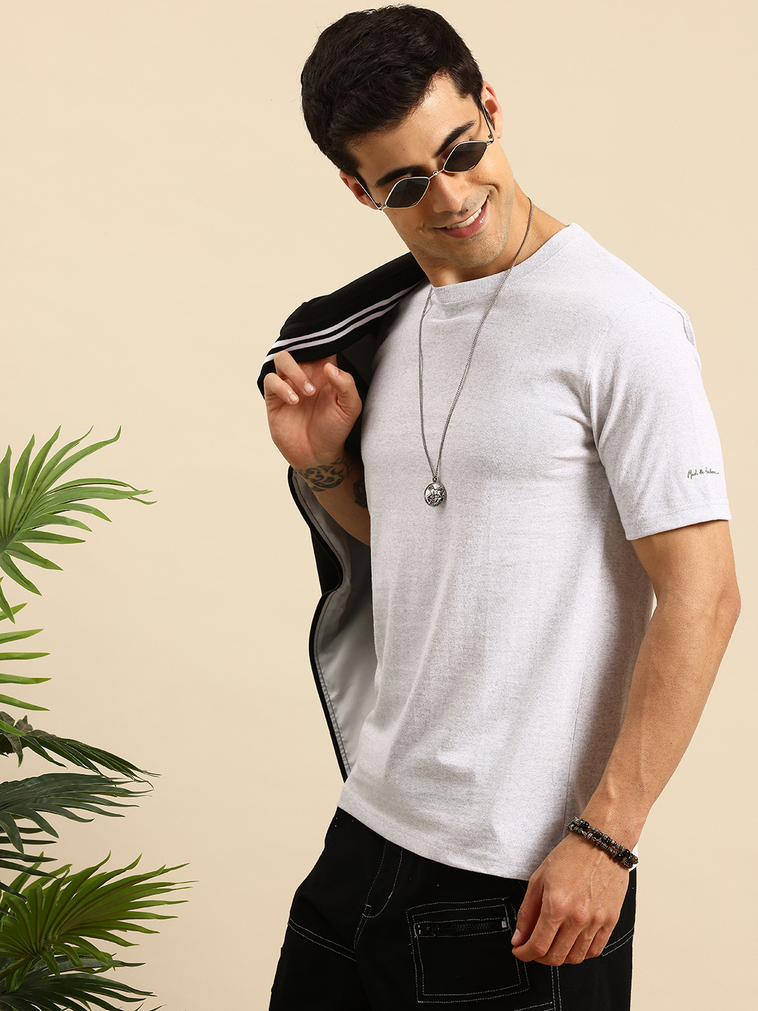 

Mast & Harbour Round Neck Knitted T-shirt, Grey