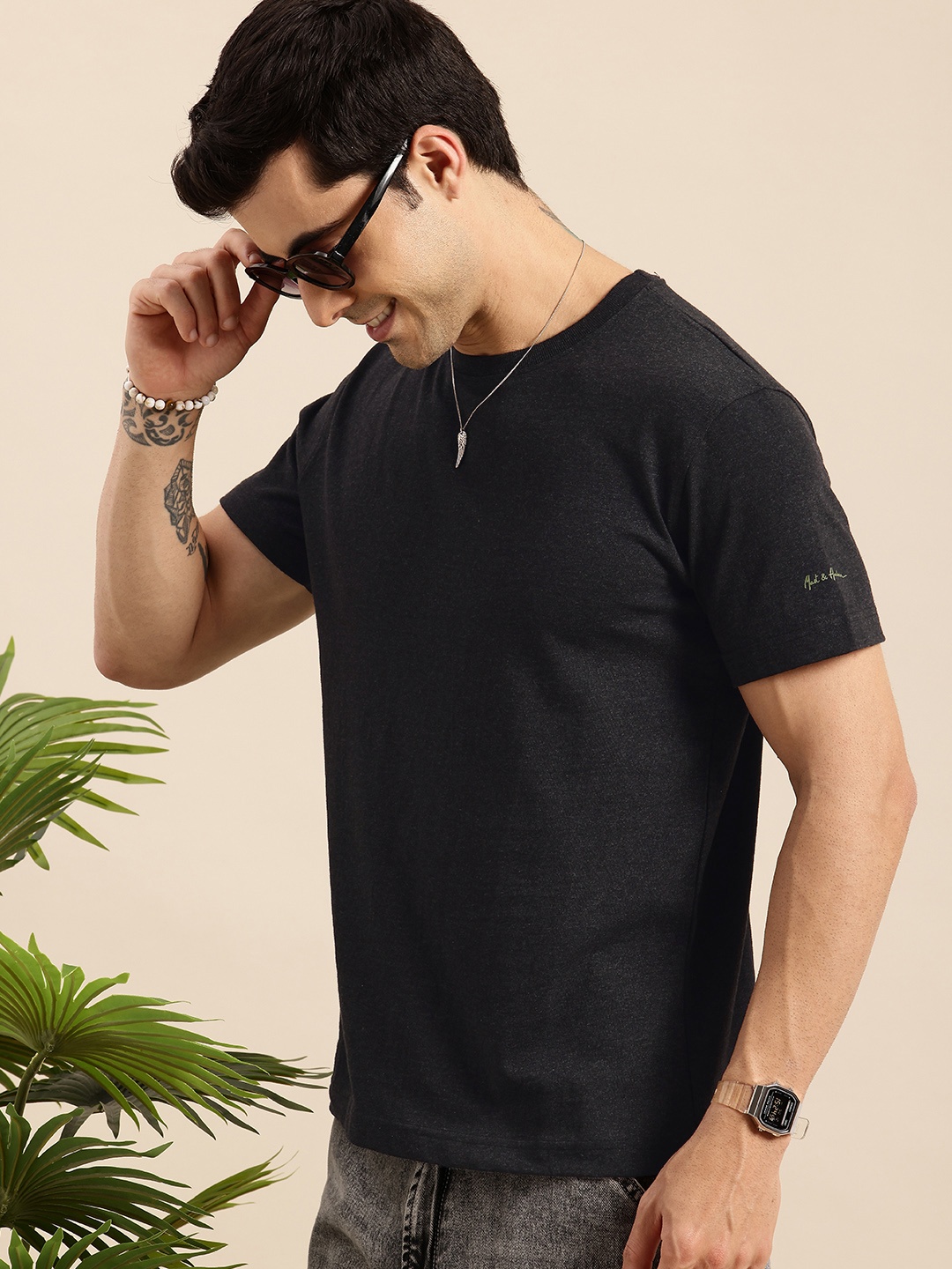 

Mast & Harbour Round Neck T-shirt, Charcoal