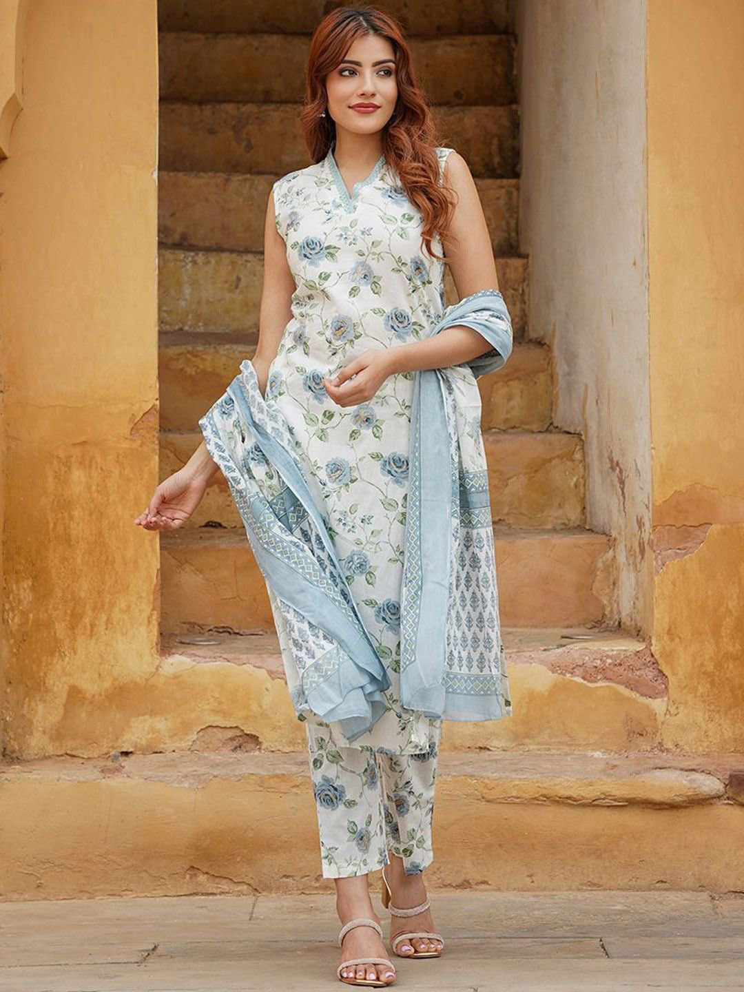 

STYLERIUM Floral Printed Cotton Silk V-Neck Straight Kurta With Trousers And Dupatta, Teal