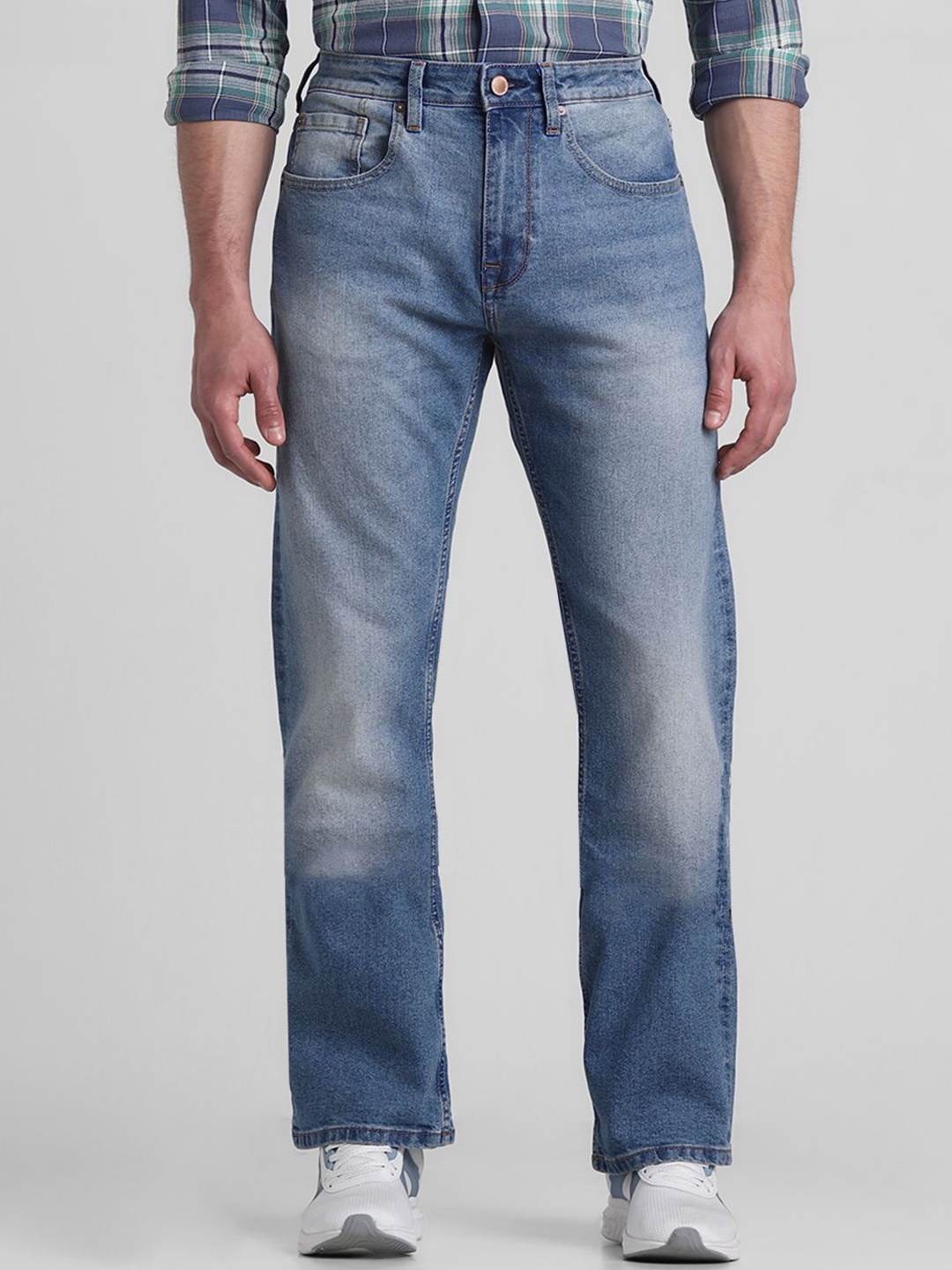 

Jack & Jones Men Low-Rise Heavy Fade Stretchable Jeans, Blue