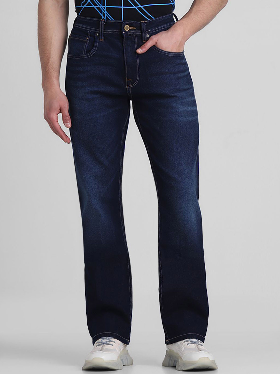 

Jack & Jones Men Low-Rise Light Fade Cotton Jeans, Blue