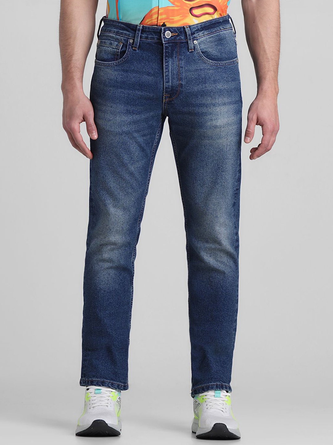 

Jack & Jones Men Low-Rise Light Fade Stretchable Jeans, Blue