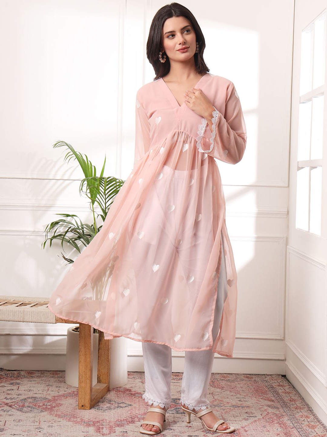 

PRENEA Abstract Embroidered Empire Flared Sleeves Georgette A-Line Kurta With Trousers, Peach