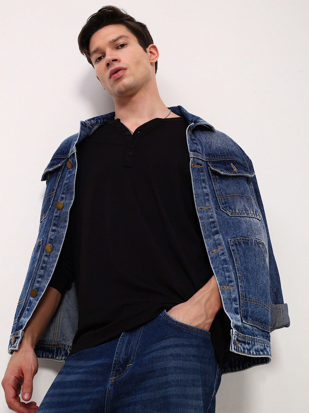 

SHOWOFF Men Solid Henley Neck Cotton T-shirt, Black
