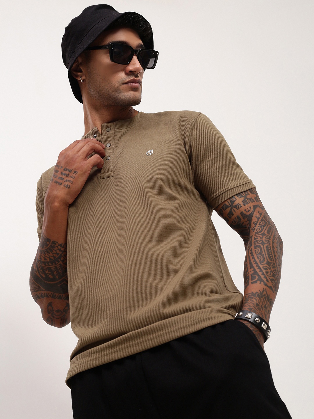 

SHOWOFF Men Solid Henley Neck Cotton T-shirt, Olive