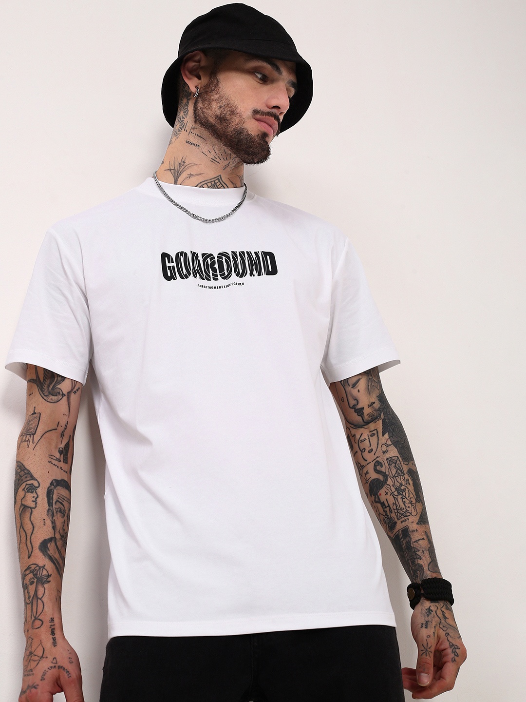 

SHOWOFF Men Typography Printed Relaxed Fit Cotton T-shirt, White