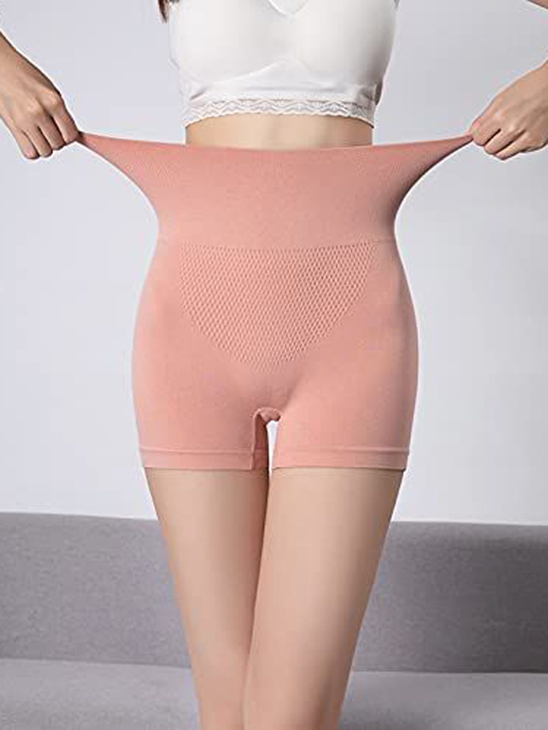 

UNDER 1000 Mid-Rise Tummy & Thigh Shapewear, Pink