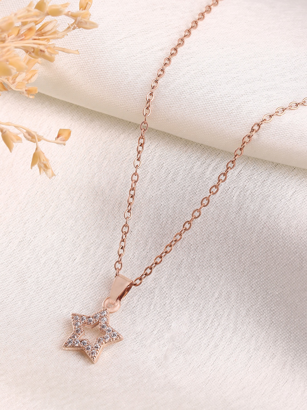 

DressBerry Rose Gold Toned Chain and Pendant