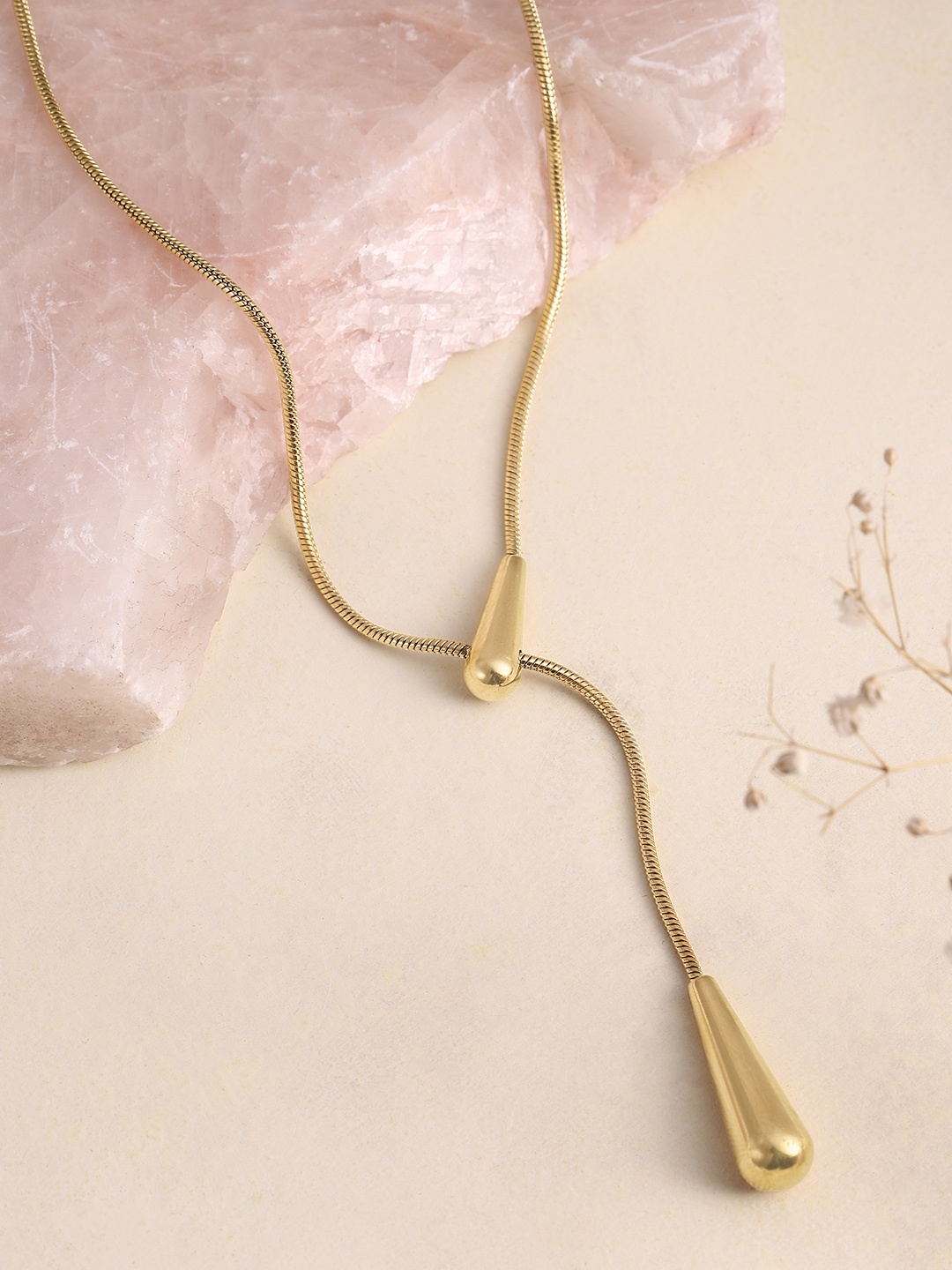 

DressBerry Gold Toned Chain
