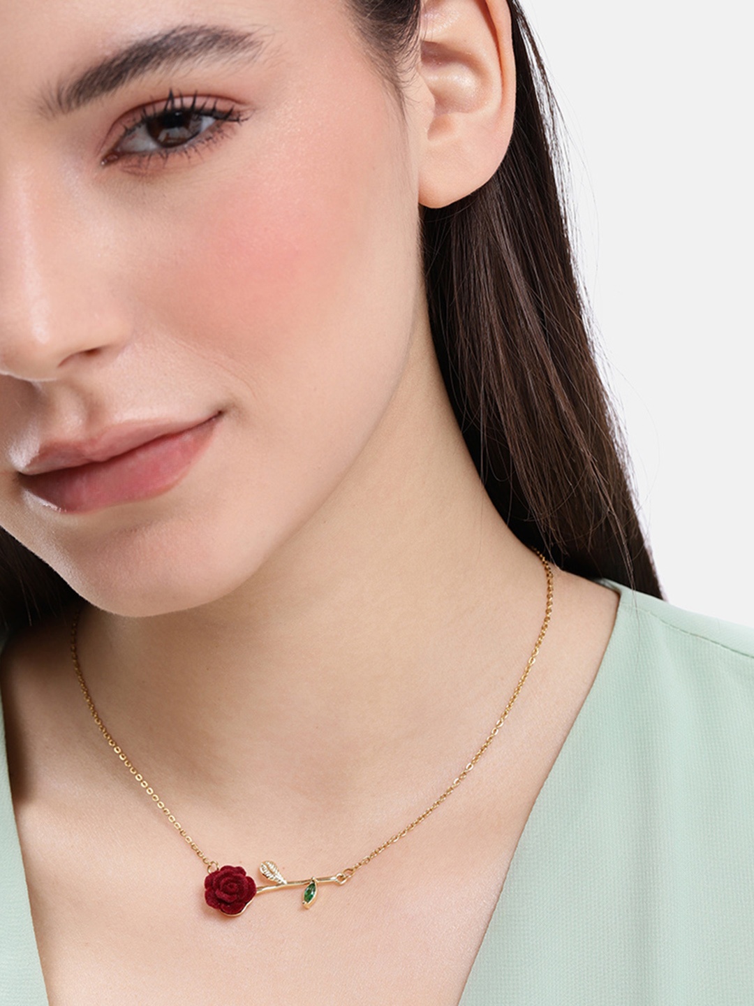 

DressBerry Floral Shape Chain Necklace, Gold