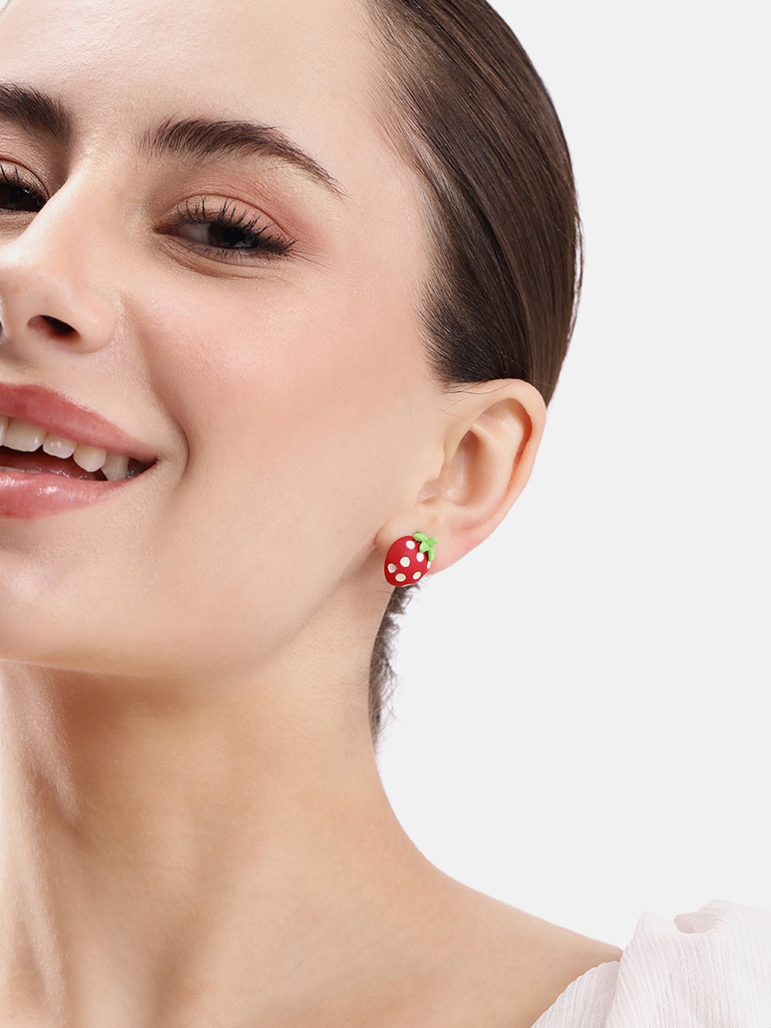 

DressBerry Mismatch Stud Earrings, Red