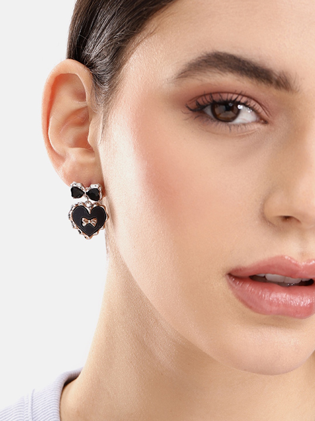 

DressBerry Heart Shape Drop Earrings, Black