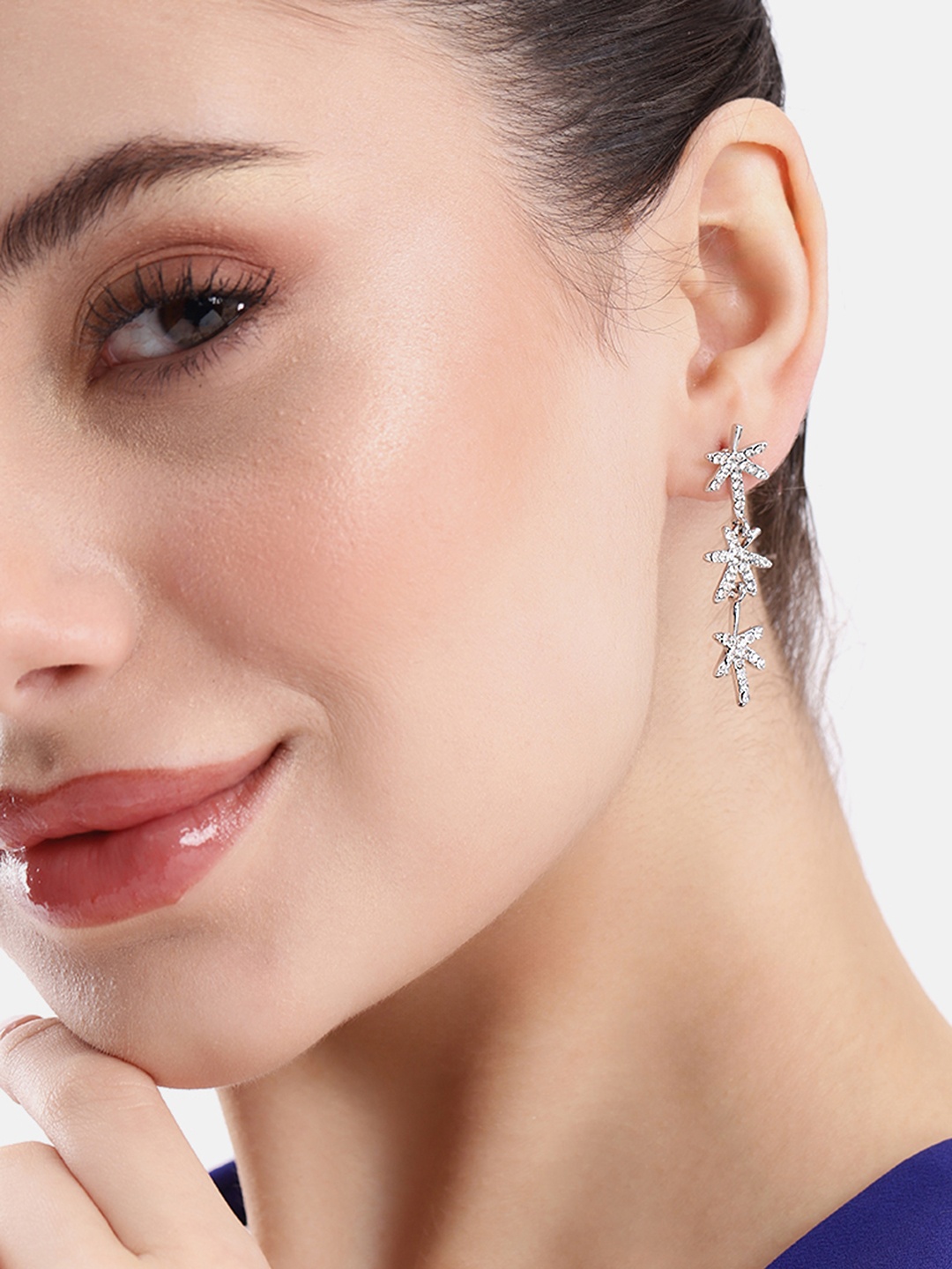 

DressBerry Contemporary Drop Earrings, Silver