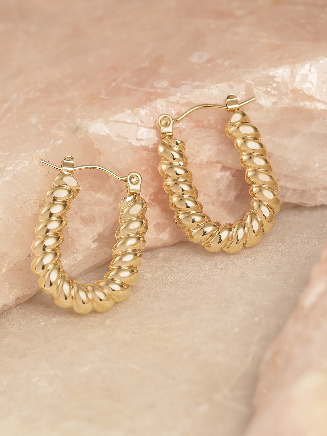 

DressBerry U-Shape Mini Hoop Earrings, Gold