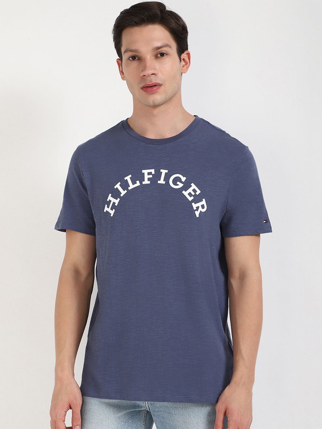 

Tommy Hilfiger Men Typography Printed Applique T-shirt, Blue