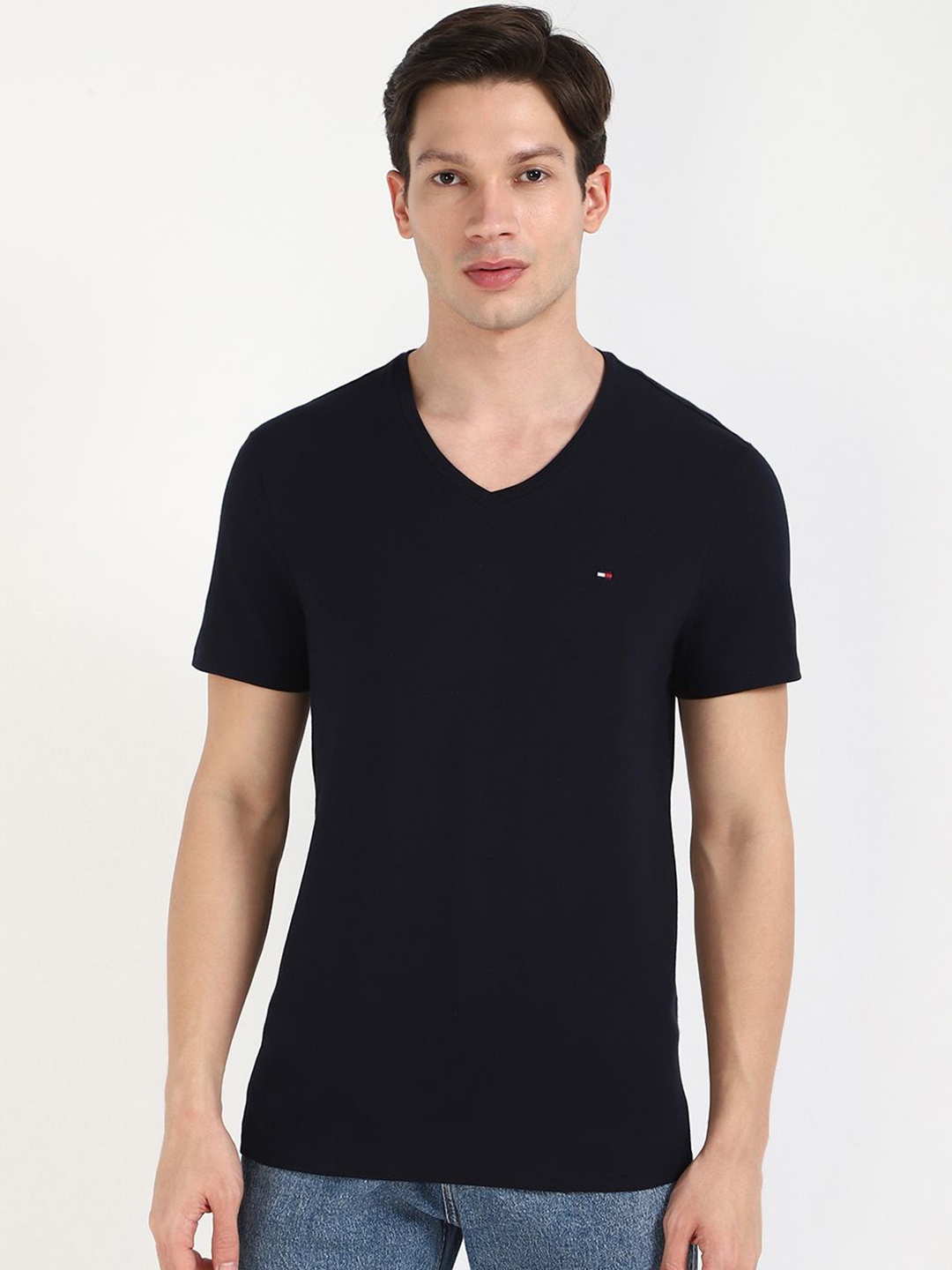 

Tommy Hilfiger Men V-Neck T-shirt, Blue