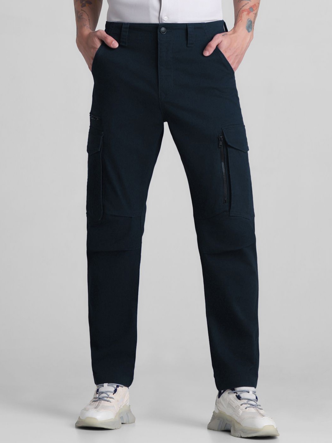 

Jack & Jones Men Straight Fit Cargos Trousers, Blue