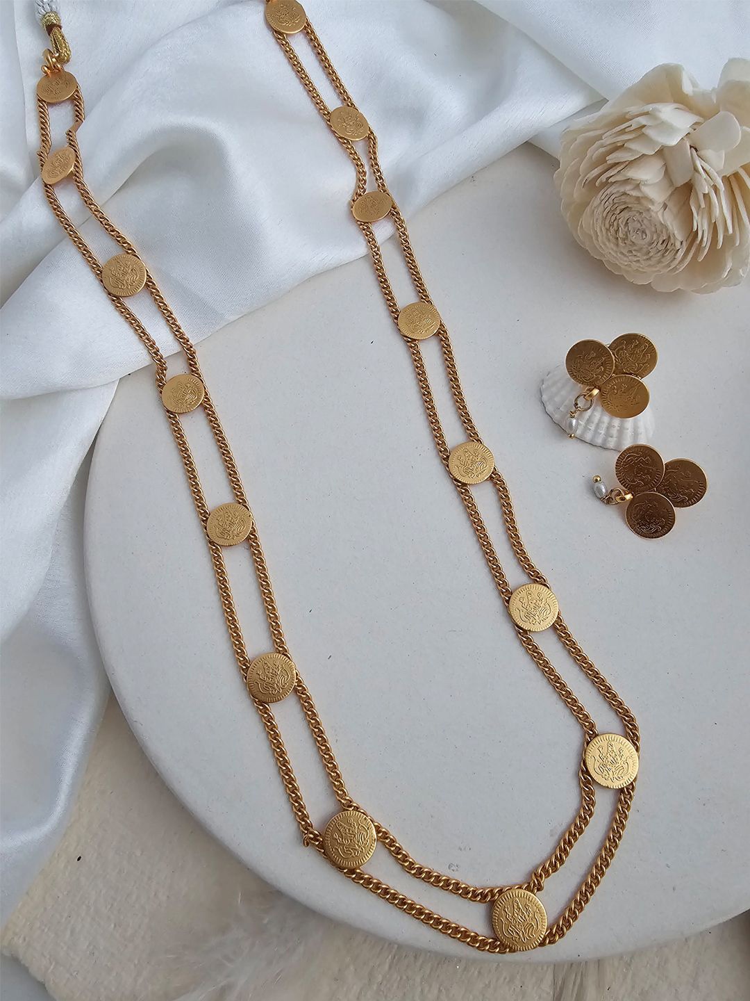 

Binnis Wardrobe Gold Plated & Beaded Jewellery Set