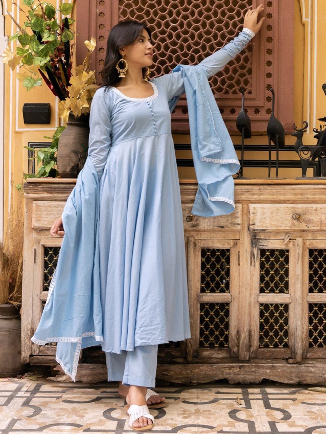 

Pomcha Women Regular Pure Cotton Kurta with Trousers & With Dupatta, Lavender