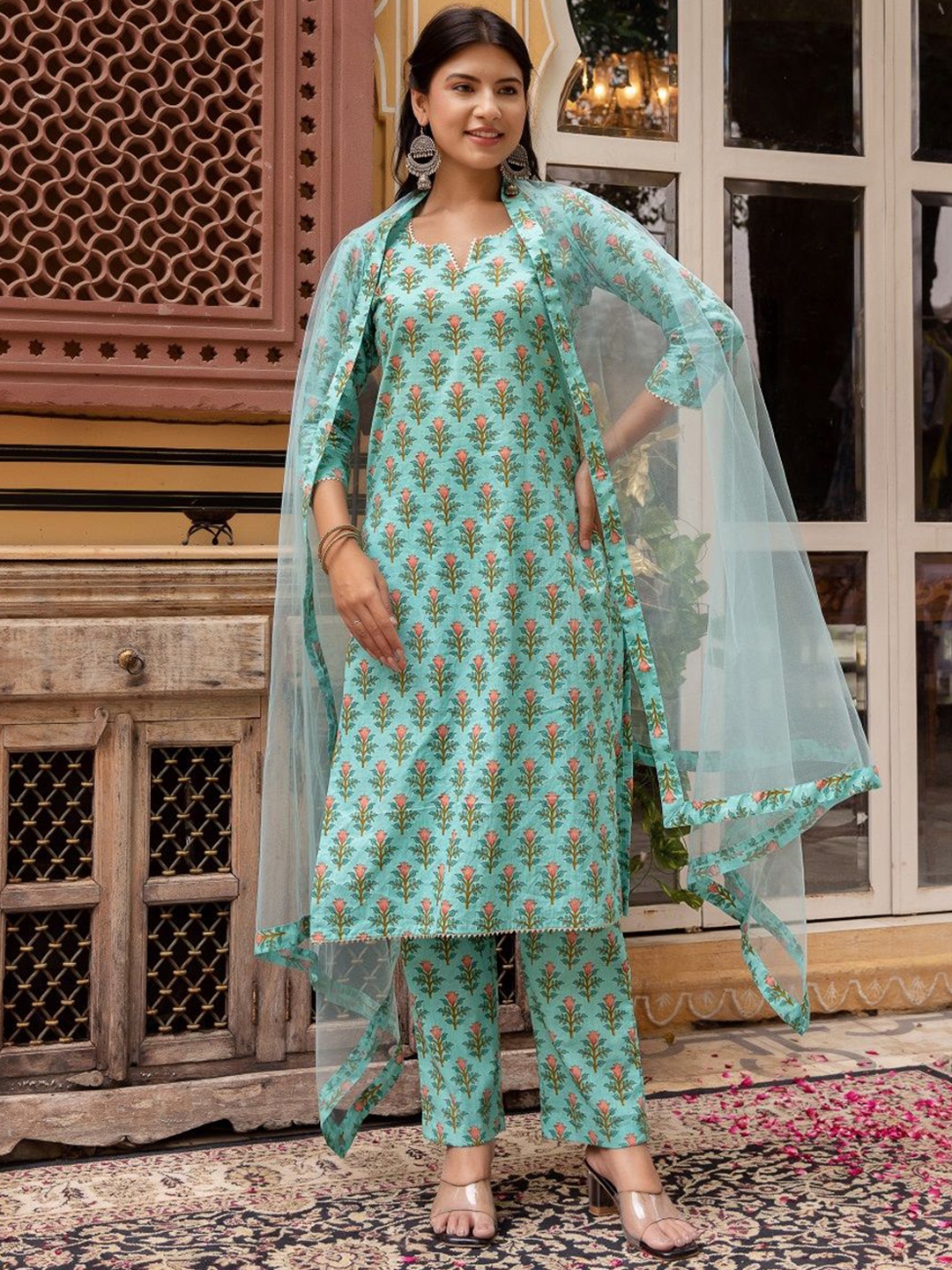 

Pomcha Women Floral Printed Regular Pure Cotton Kurta with Trousers & With Dupatta, Sea green