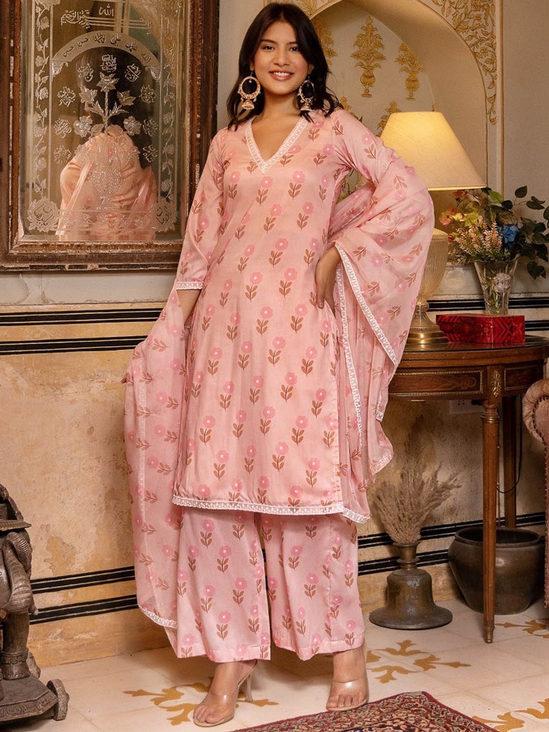 

Pomcha Women Floral Printed Regular Pure Cotton Kurta with Palazzos & With Dupatta, Peach