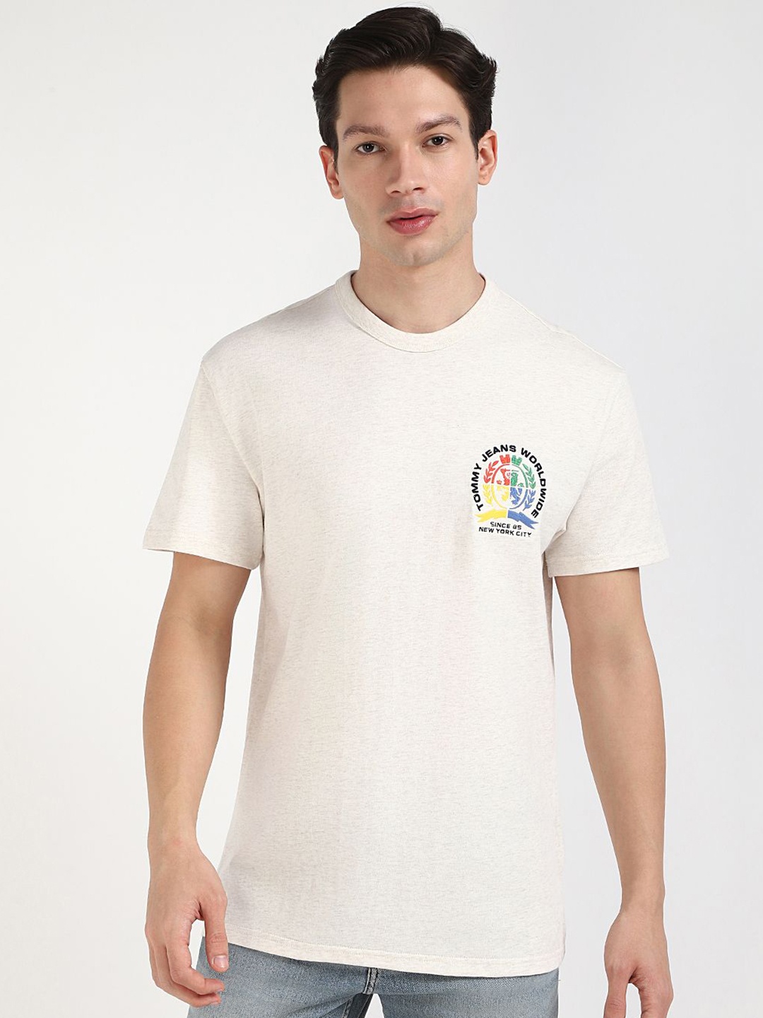 

Tommy Hilfiger Men Applique T-shirt, Beige