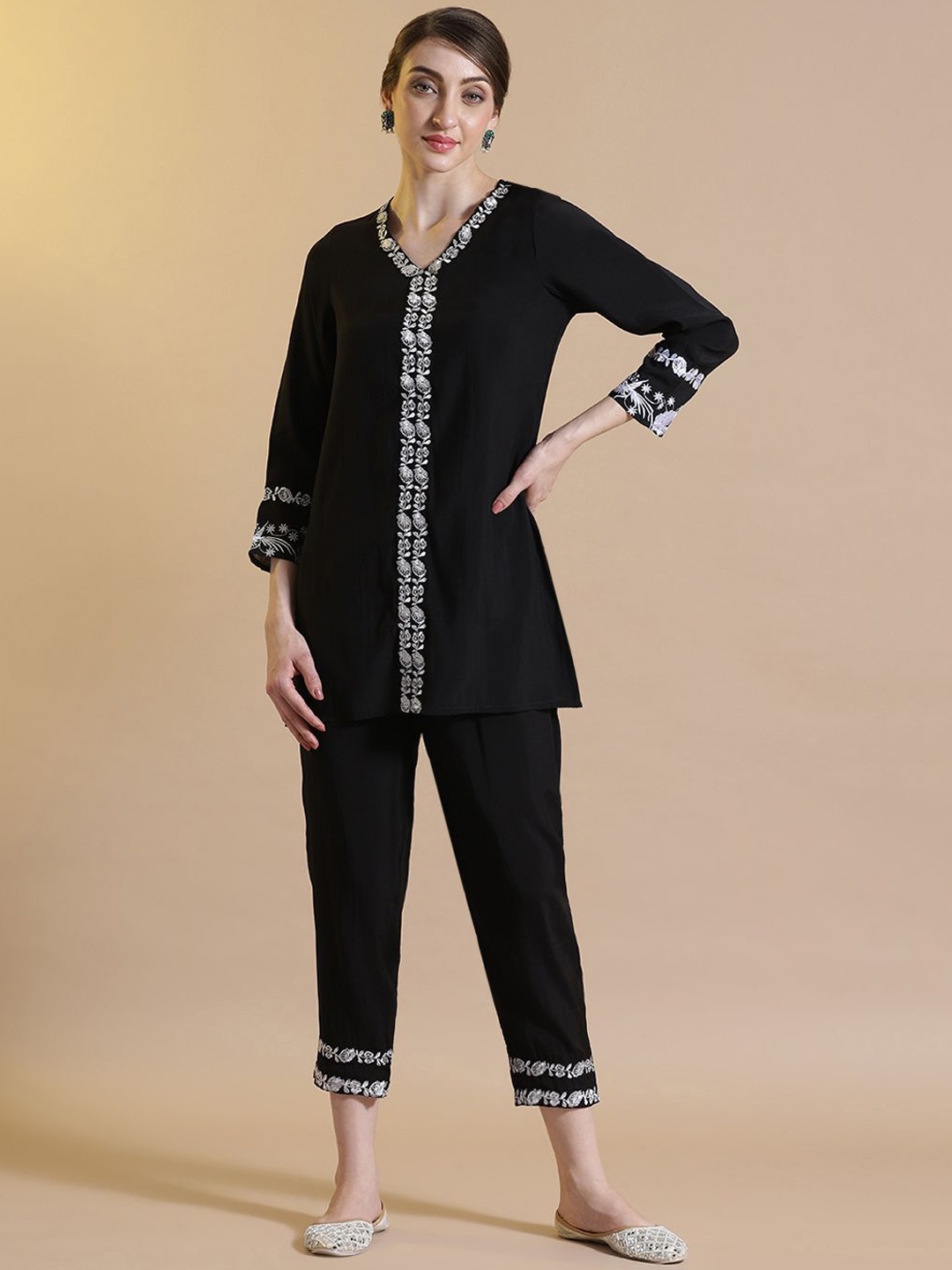 

STYLEBAAZI V-Neck Floral Embroidered Straight Tunic With Trousers, Black