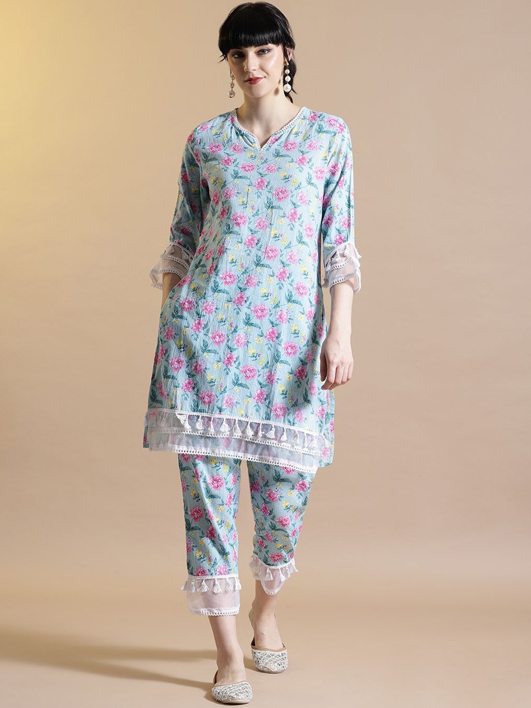 

STYLEBAAZI Floral Printed Sweetheart Neck Pure Cotton Straight Kurta With Trousers, Turquoise blue