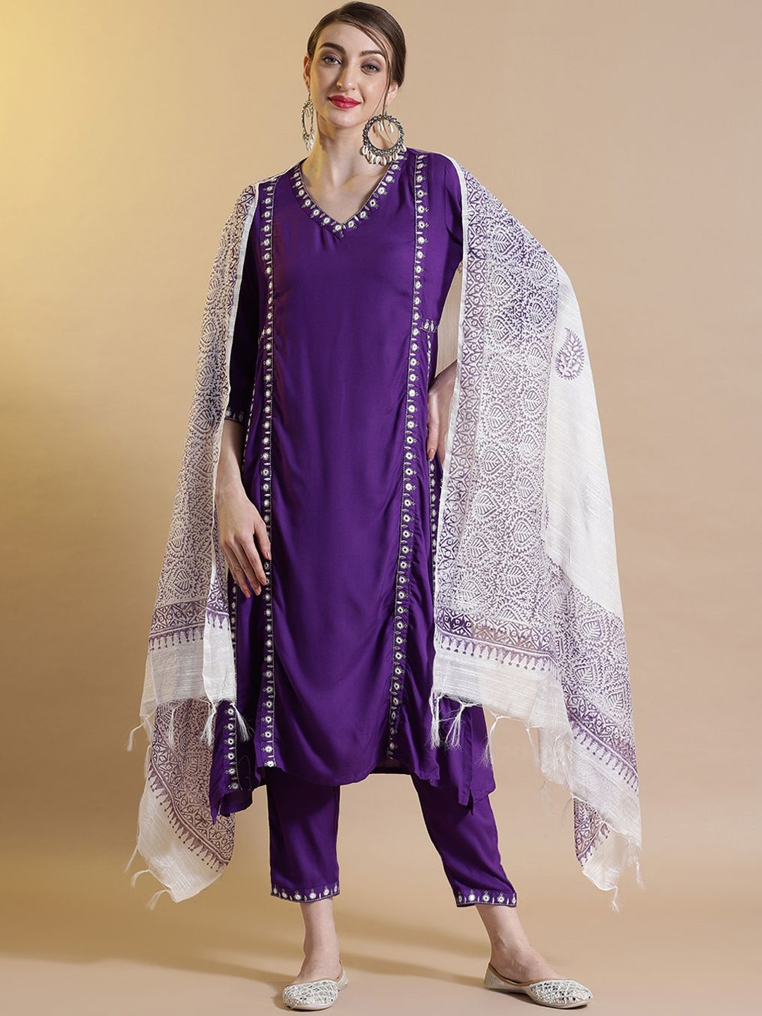 

STYLEBAAZI V-Neck Panelled Thread Work Straight Kurta With Trousers & Dupatta, Purple