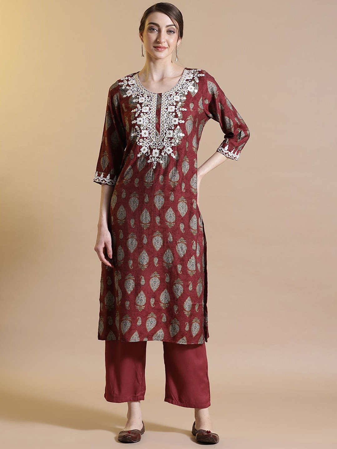 

STYLEBAAZI Floral Embroidered Thread Work Straight Kurta With Trousers, Brown