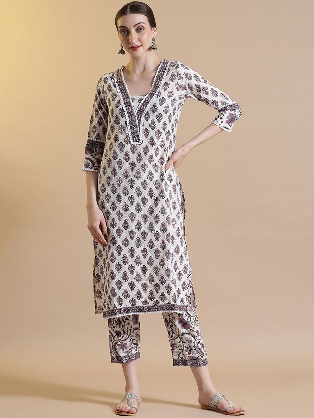 

STYLEBAAZI Floral Printed Notch Neck Thread Work Pure Cotton Straight Kurta With Trouser, Off white