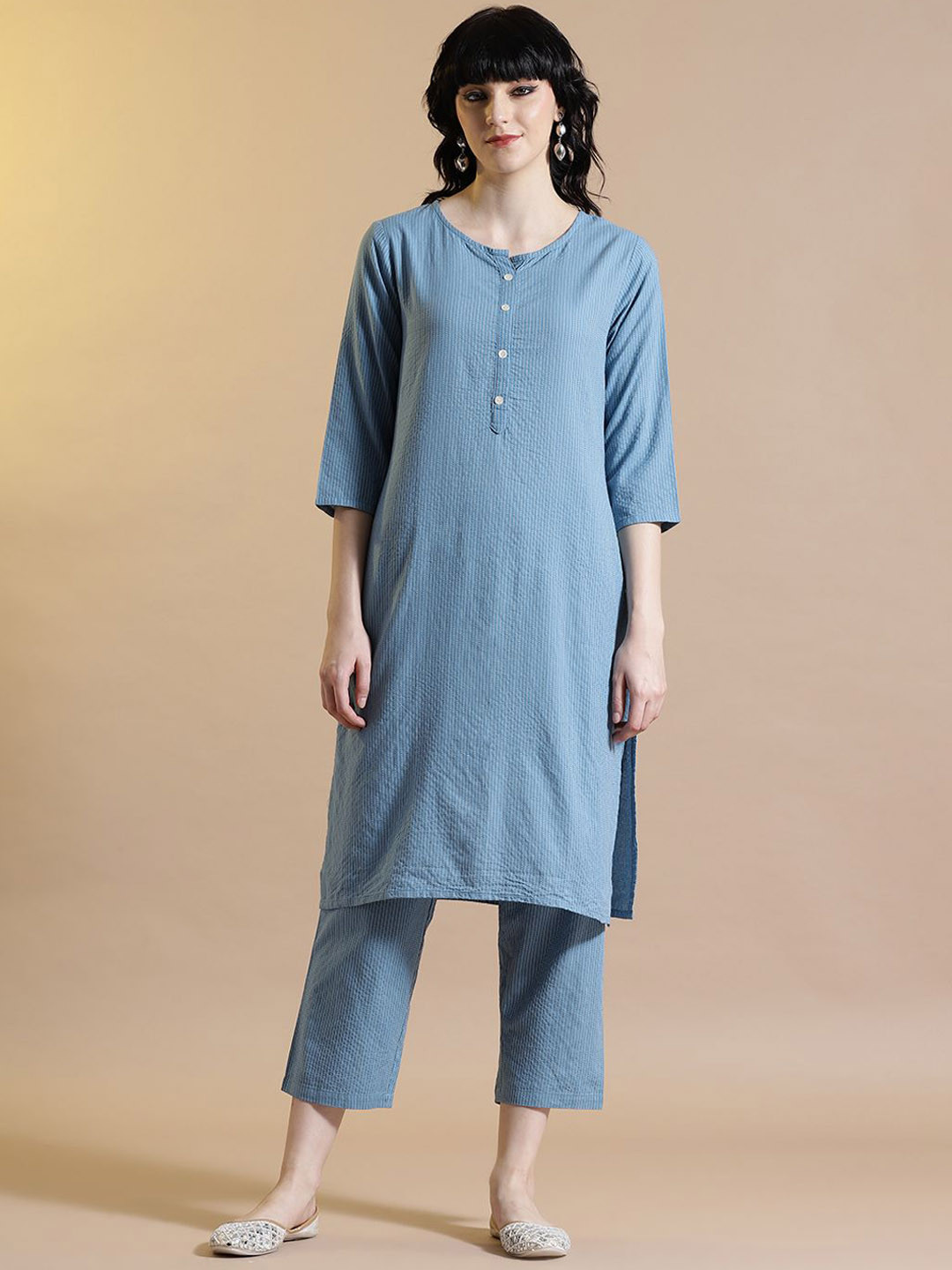 

STYLEBAAZI Embroidered Pure Cotton Kantha Work Straight Kurta With Trousers, Blue