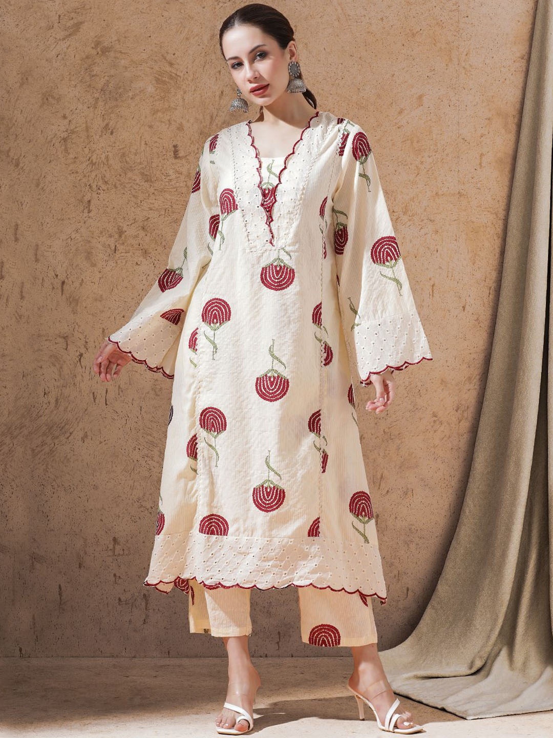 

STYLEBAAZI Floral Printed V-Neck Flared Sleeves Pure Cotton A-Line Kurta With Palazzos, White