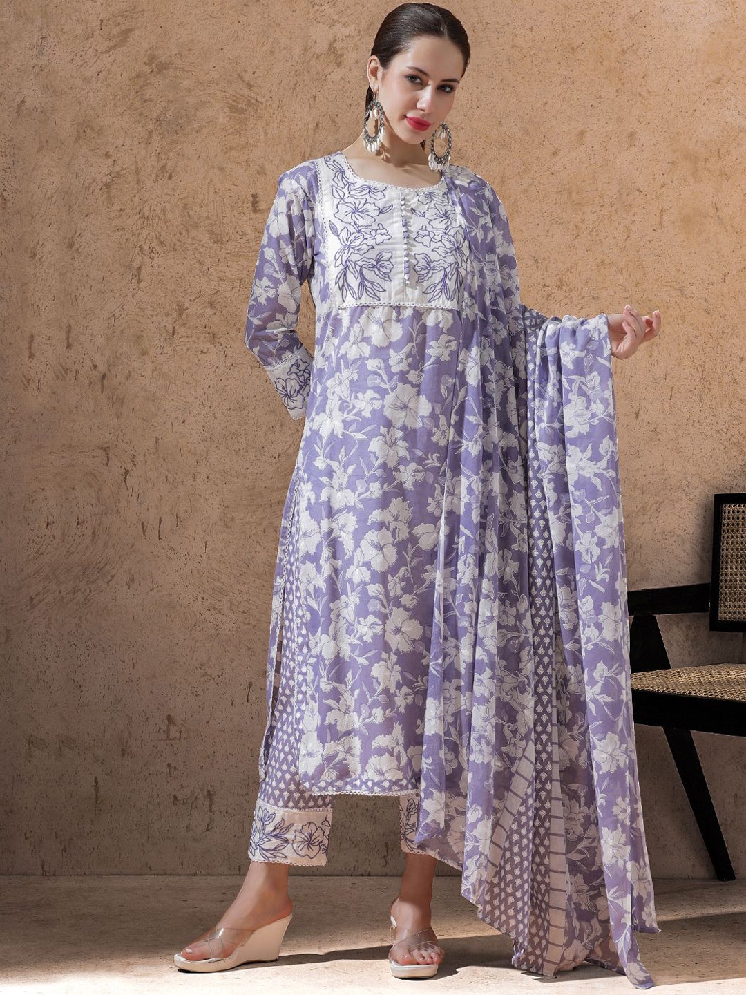 

STYLEBAAZI Floral Embroidered Pure Cotton Straight Kurta With Trouser & Dupatta, White