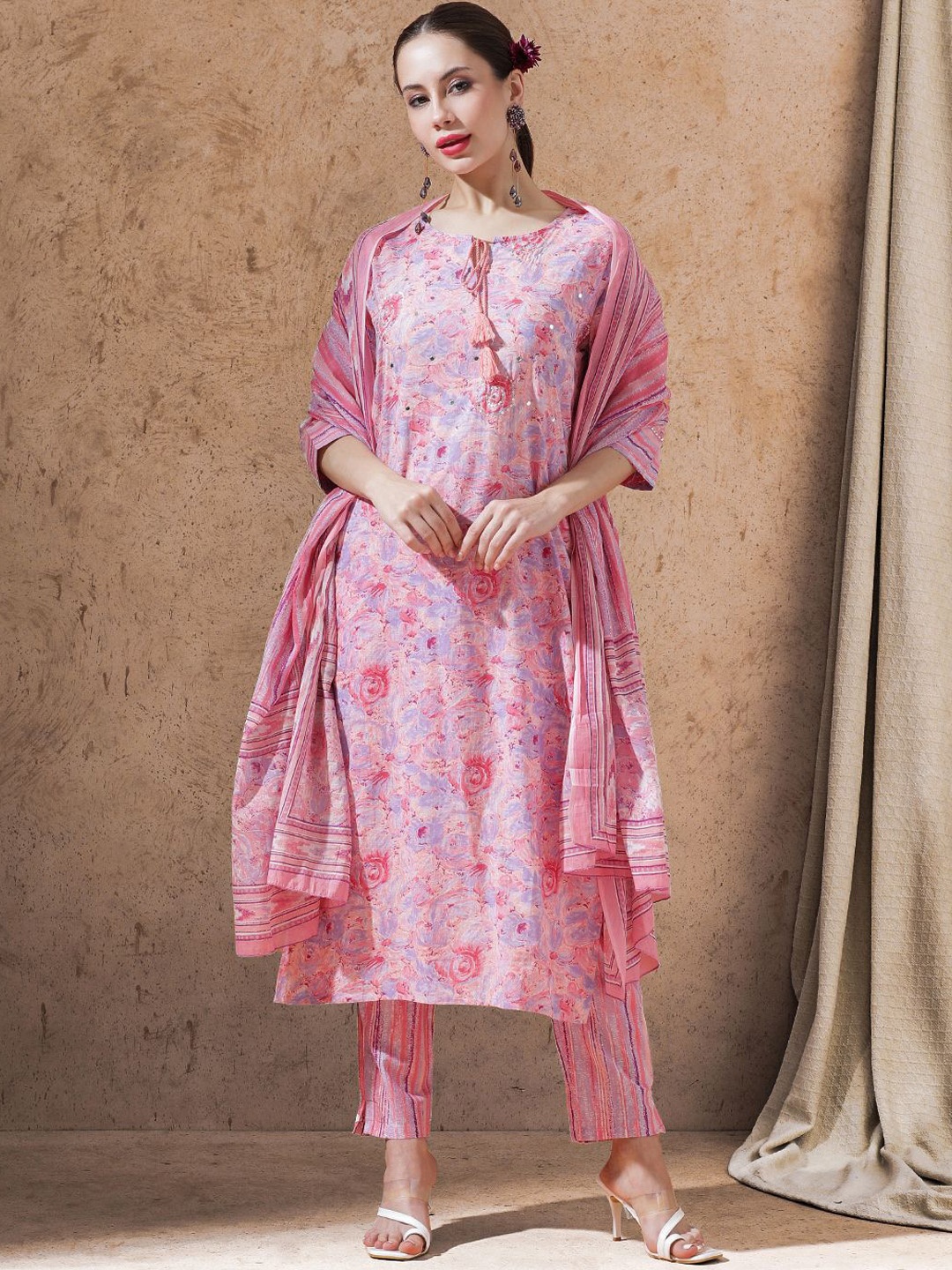 

STYLEBAAZI Floral Printed Tie-Up Neck Pure Cotton Kurta With Trousers And Dupatta, Pink