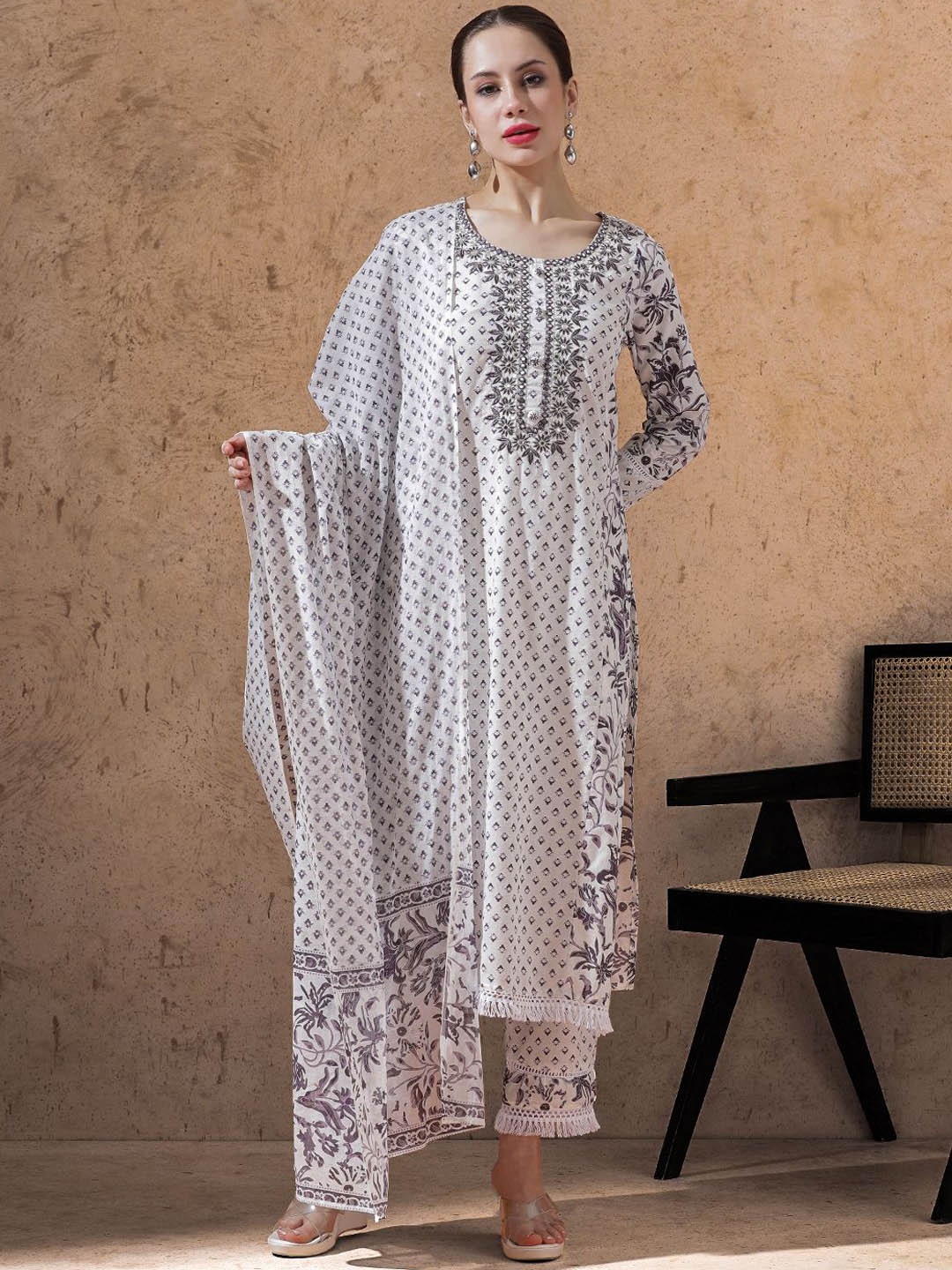 

STYLEBAAZI Floral Embroidered Pure Cotton Straight Kurta With Trouser & Dupatta, White