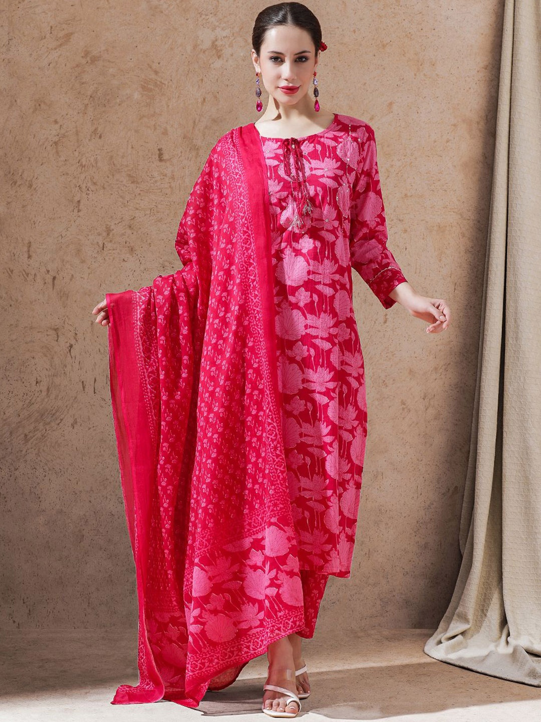 

STYLEBAAZI Floral Embroidered Pure Cotton Straight Kurta With Trouser & Dupatta, Fuchsia