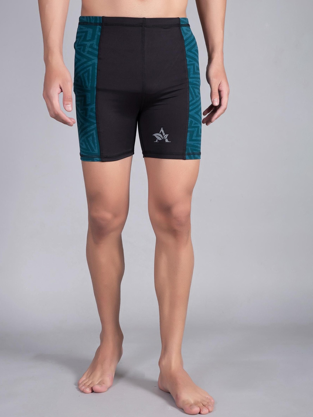 

HIRRUX Men Printed Swim Shorts, Black