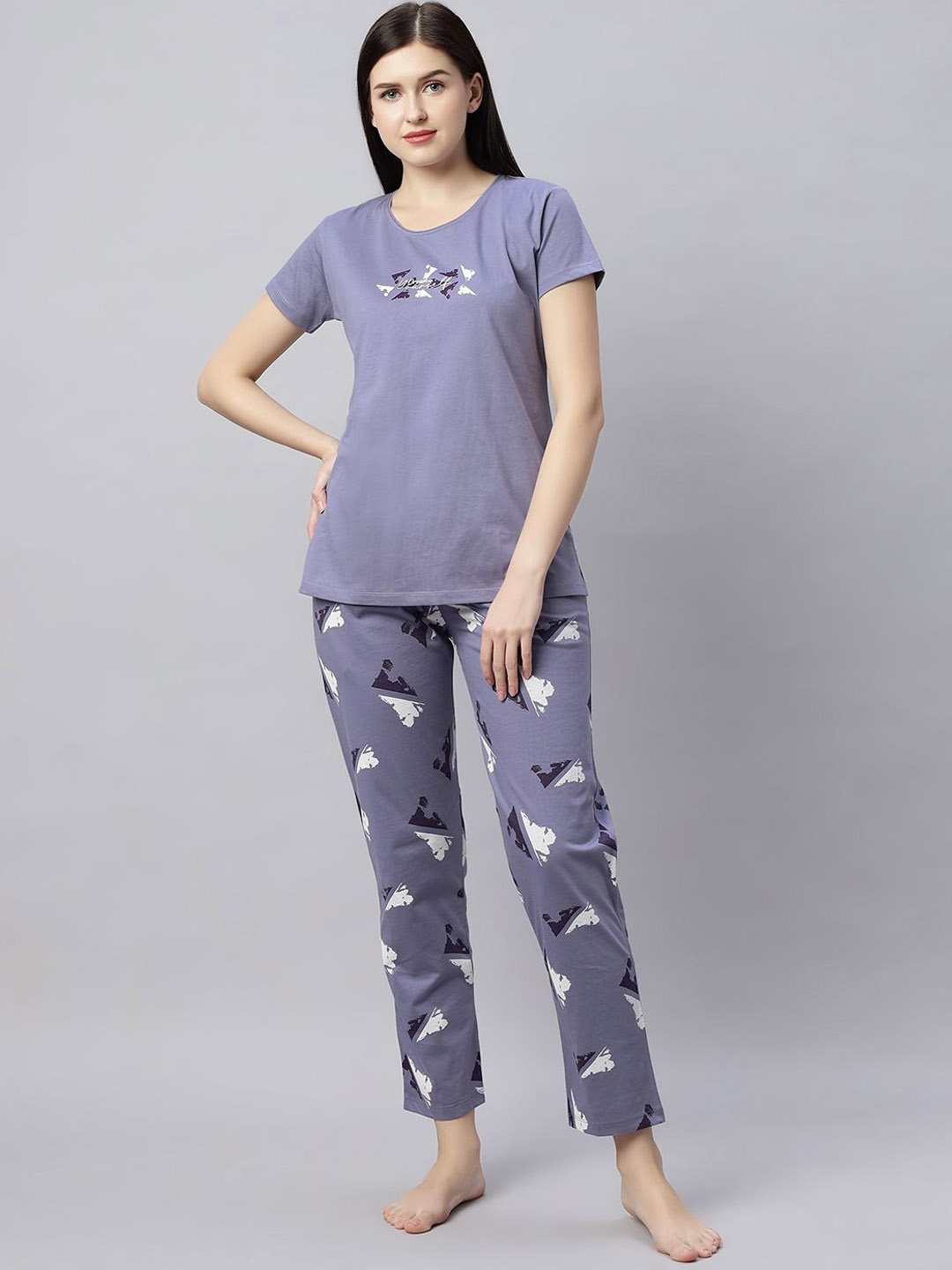 

QUIRA Women Graphic Printed Night suit, Purple