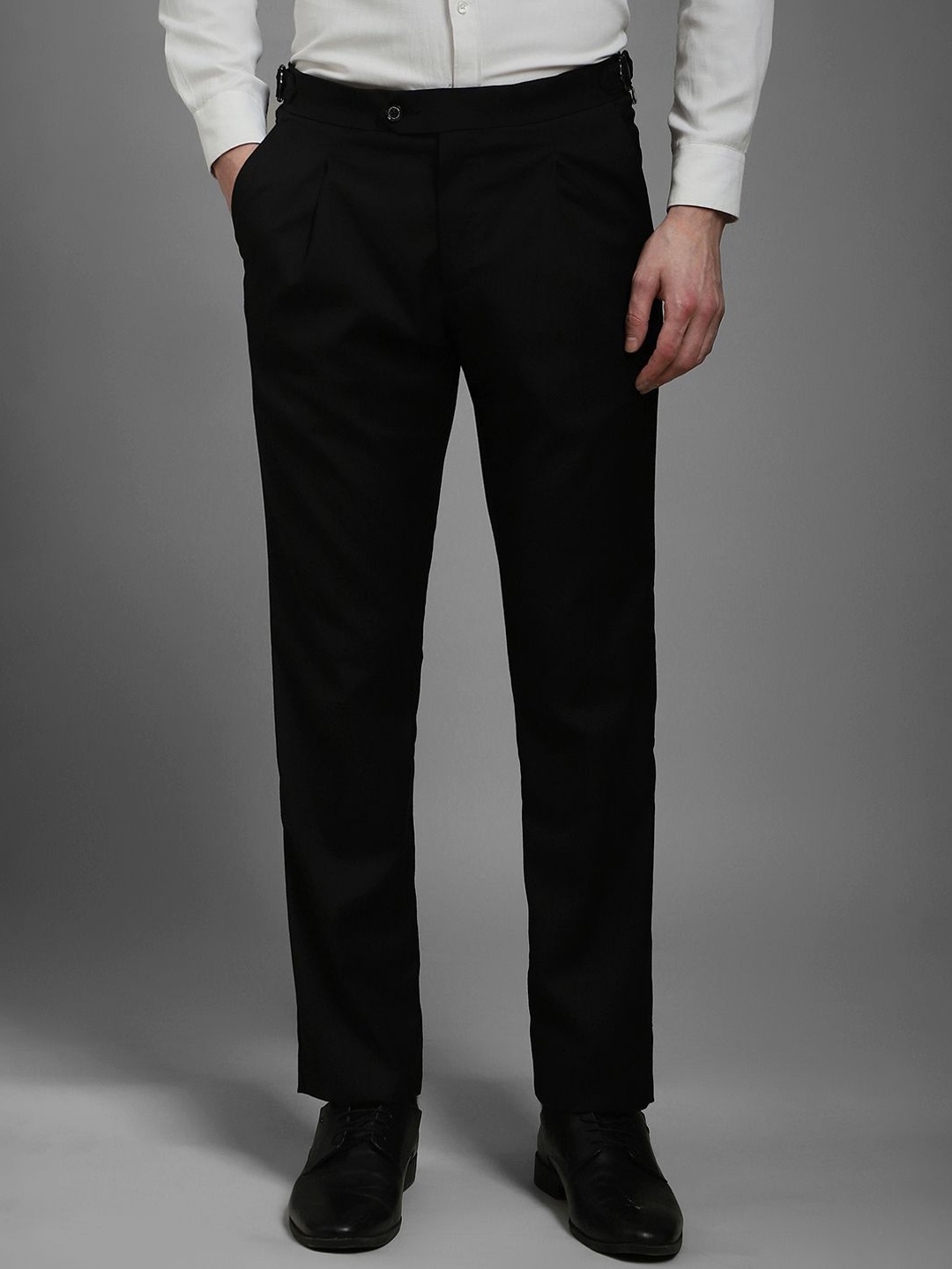 

Louis Philippe Men Slim Fit Mid-RiseFormal Trousers, Black