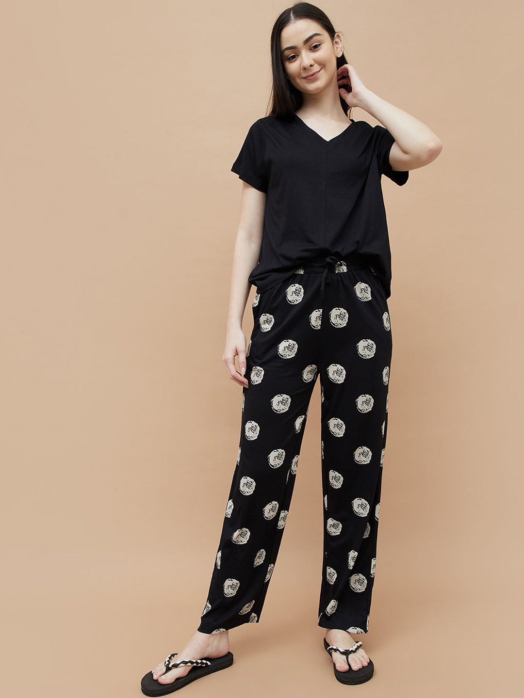 

Ginger by Lifestyle Women V-Neck Pure Cotton Printed Night suit, Black