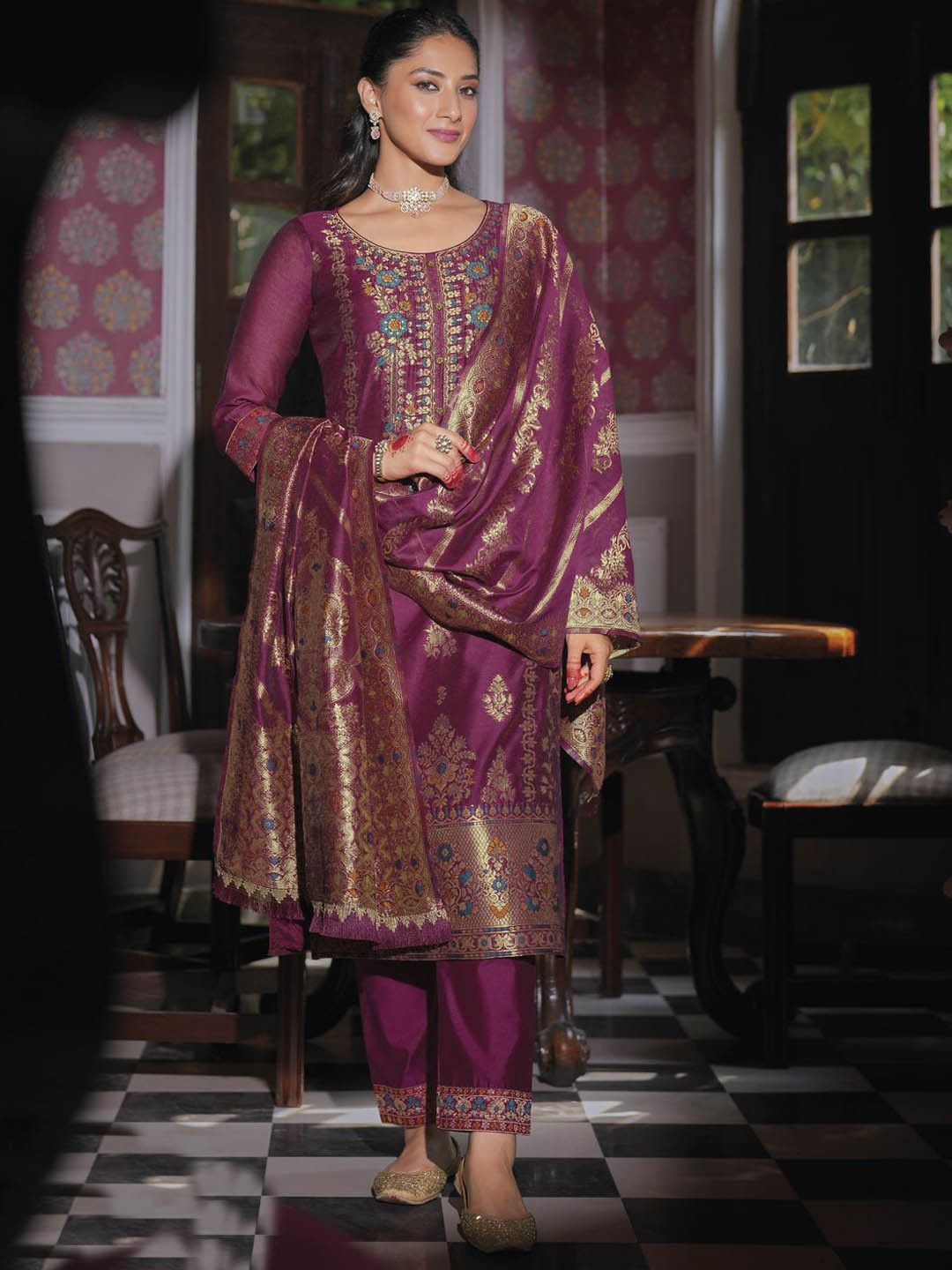

VredeVogel Floral Woven Design Round Neck Straight Kurta With Trouser And Dupatta, Purple