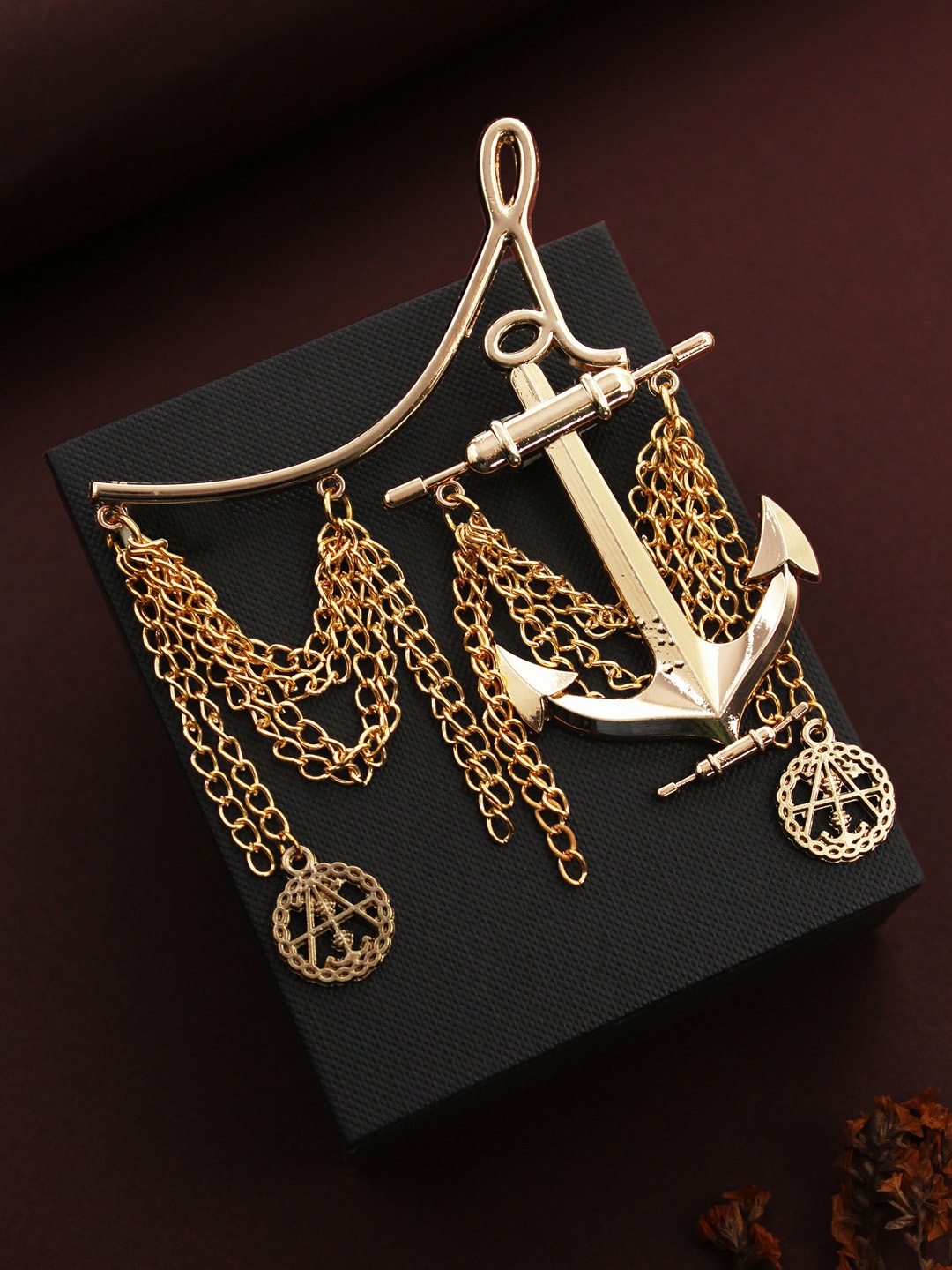 

House of Pataudi Men Nautical Charm Brooch, Gold