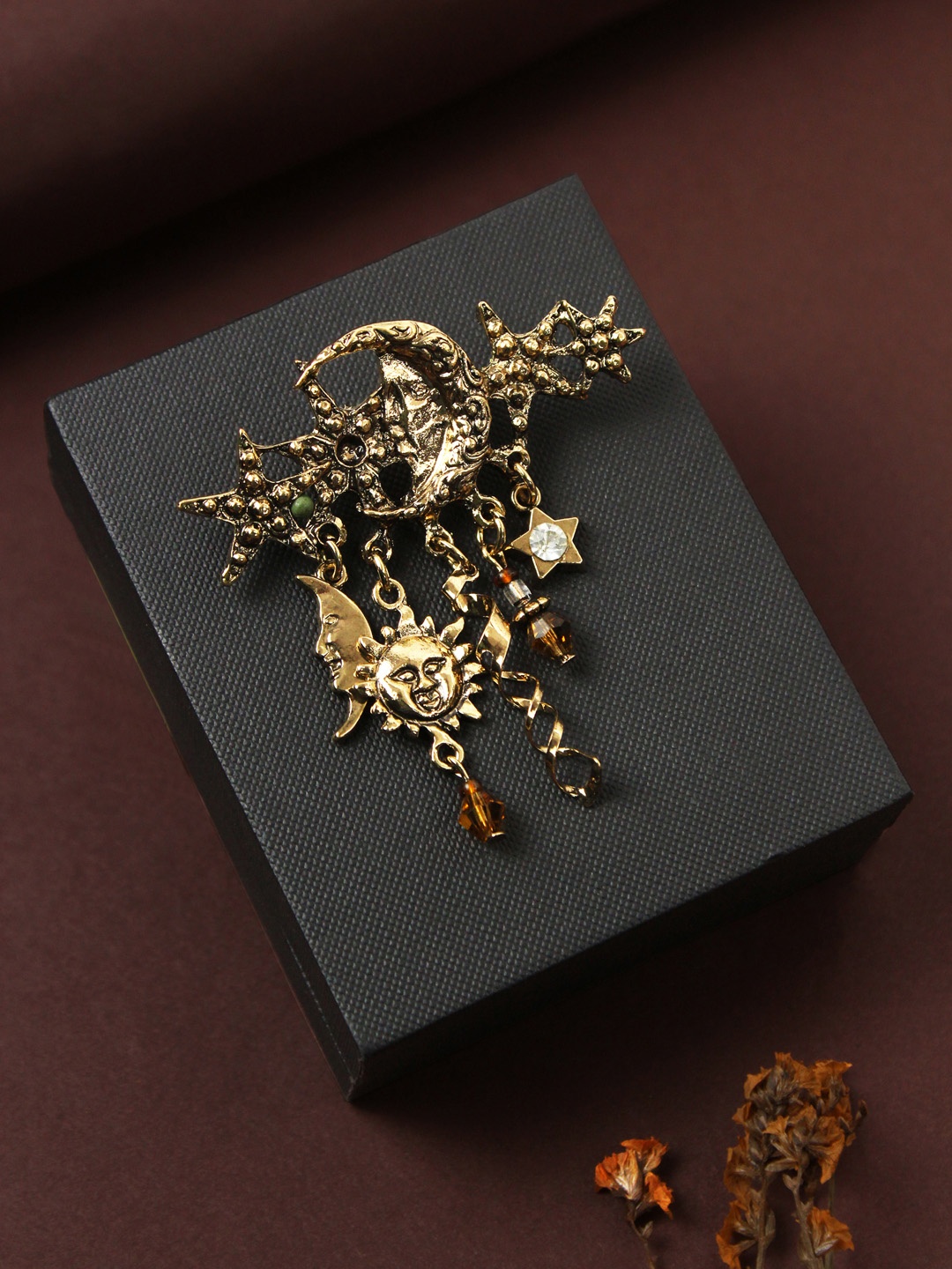 

House of Pataudi Men Starlight Brooch, Gold